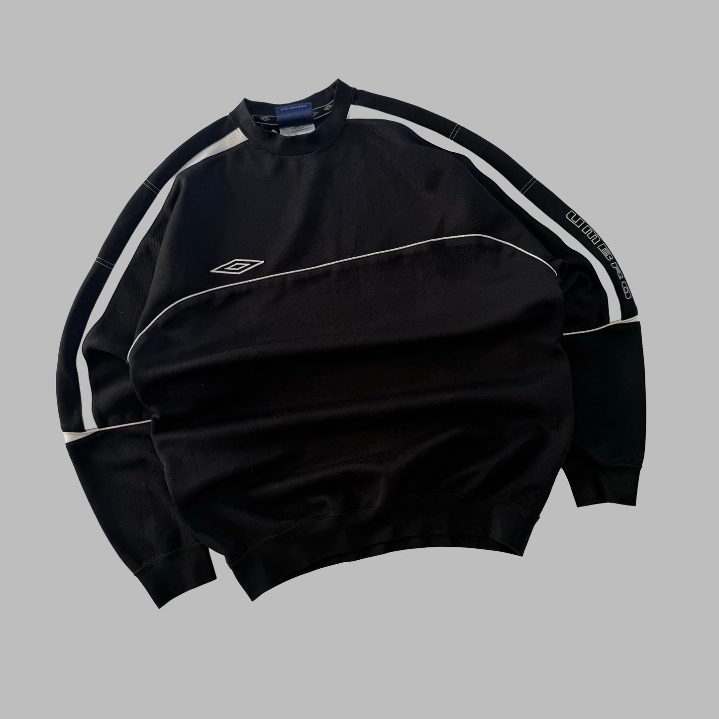 Y2K Umbro Striped Lightweight Sweatshirt - L