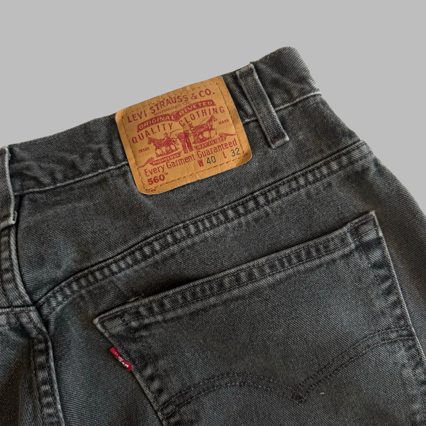 90s Levis 560 Paper Tag Wide Leg Jeans - 40 x 32