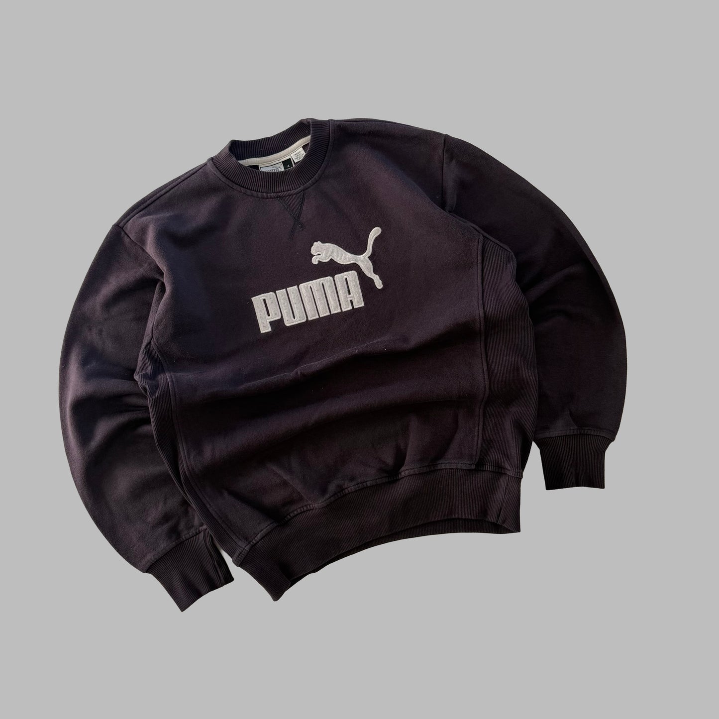 90s Puma Embroidered Sweatshirt - L