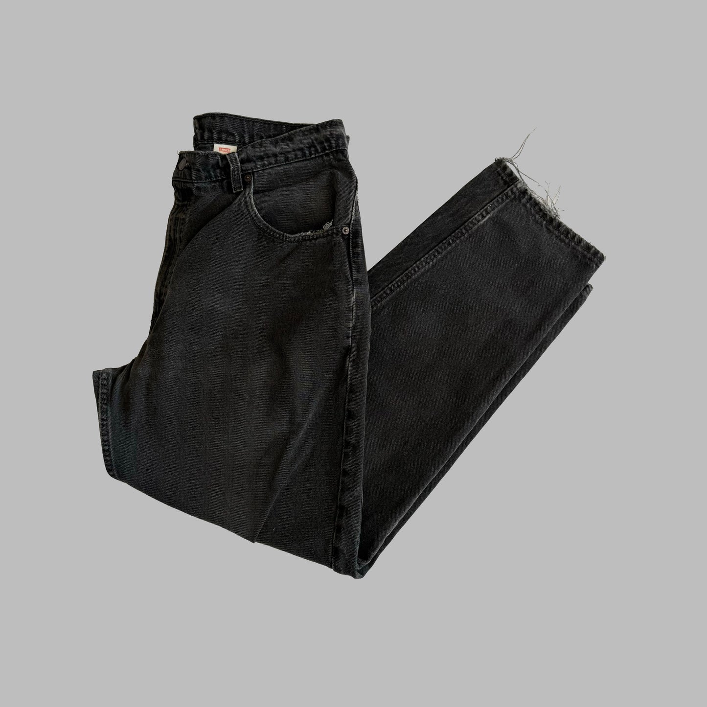 90s Levis 560 Paper Tag Barrel Jeans - 38 x 32