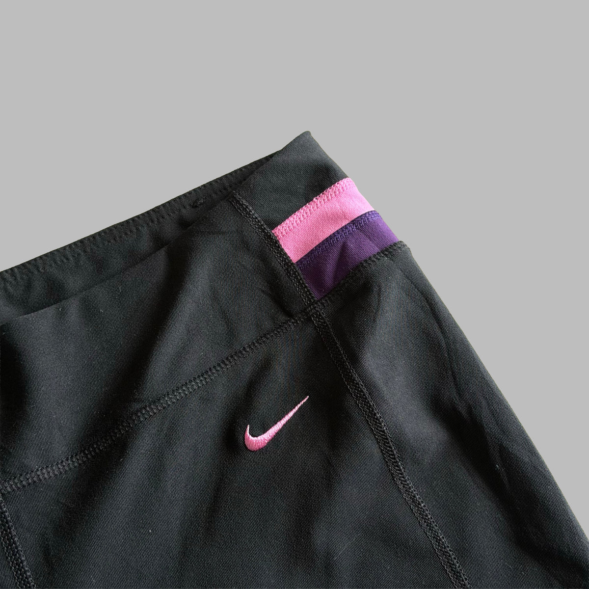 Y2K Nike Activewear Capris - M