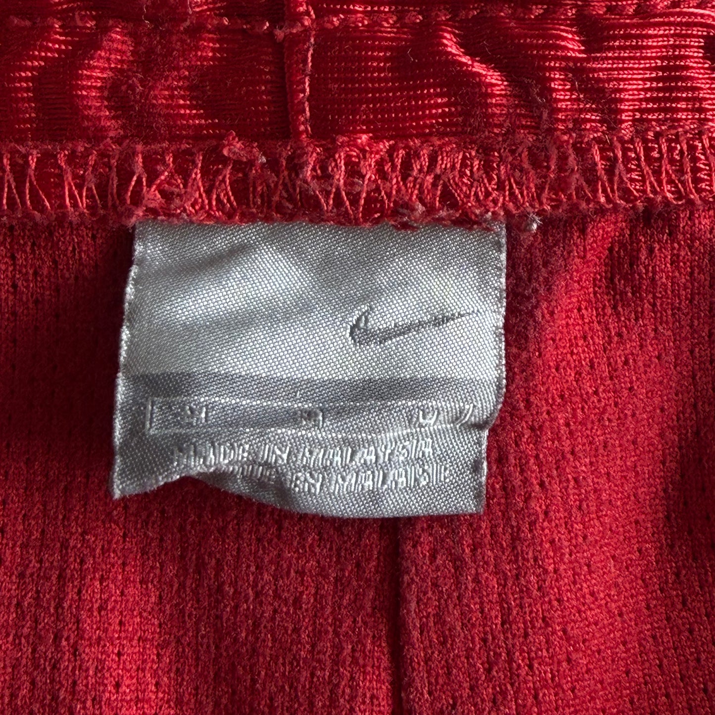 Y2K Nike Striped Heavyweight Basketball Shorts - M
