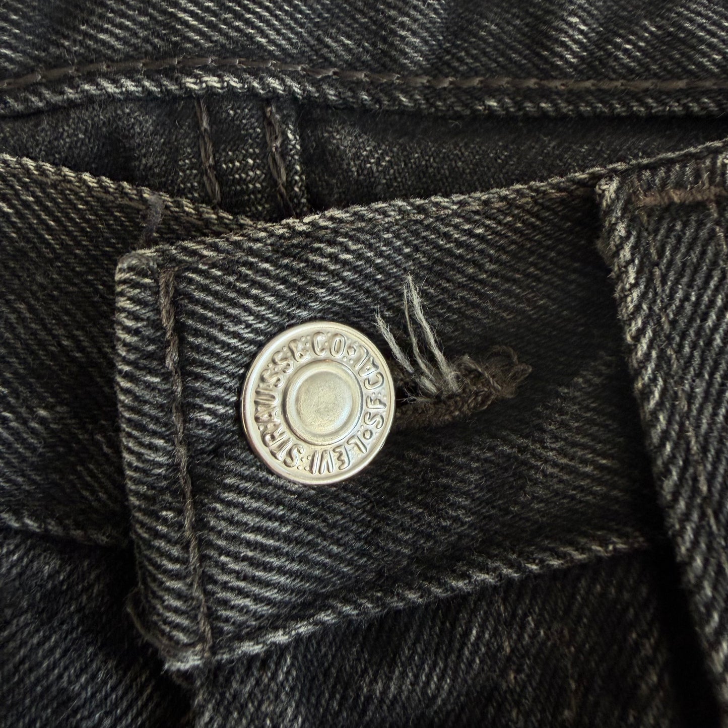 Levis Paper Tag Straight Leg Jeans - 34 x 32