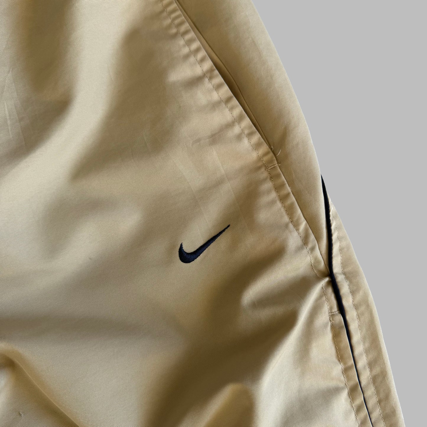 Y2K Nike Striped Lightweight Track Shorts - M