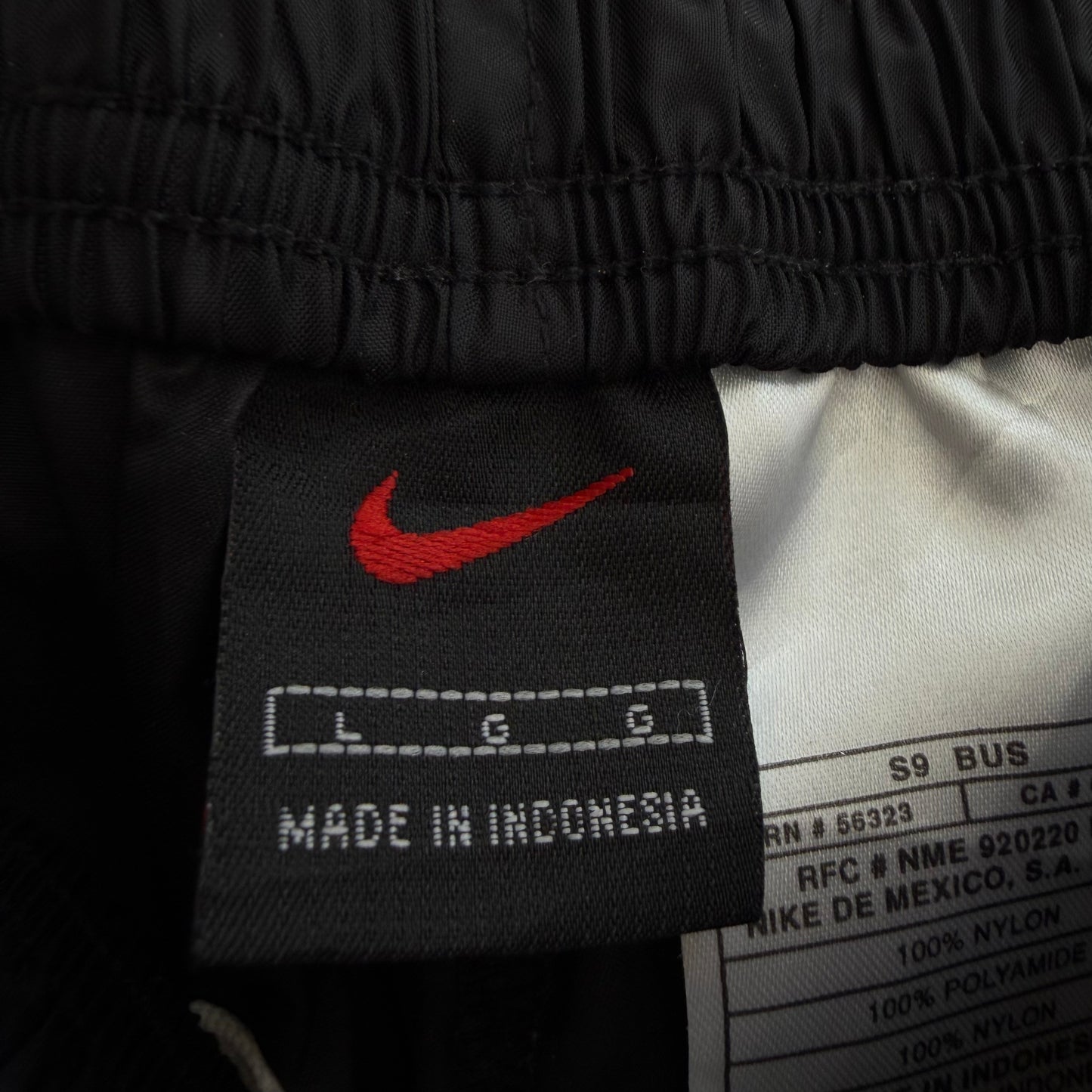 90s Nike Wide Leg Striped Track Pants - L