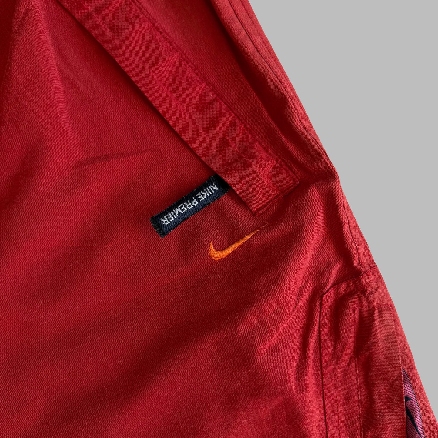 Y2K Nike Lightweight Cargo Shorts - M