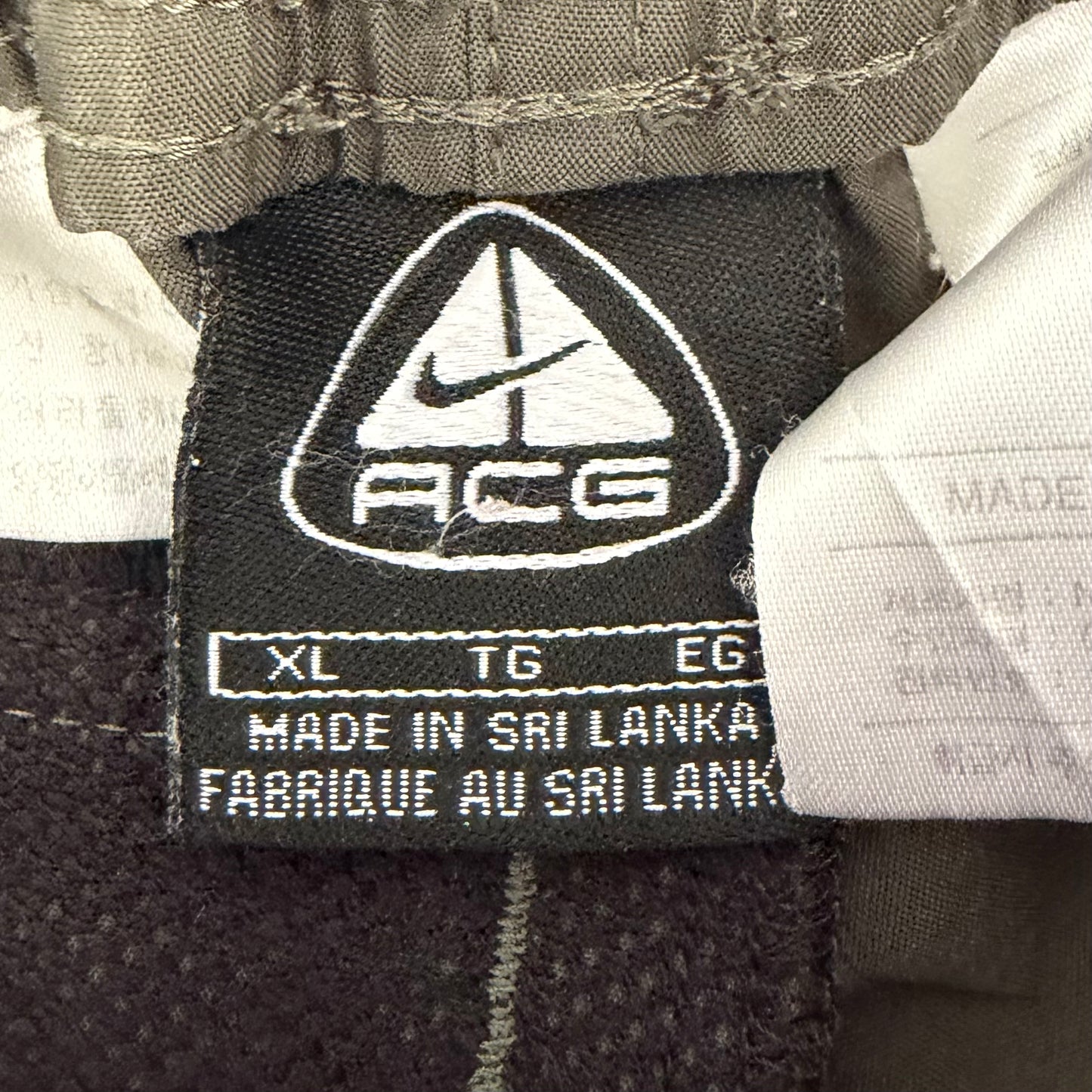 Y2K Nike ACG Lightweight Cargo Shorts - XL