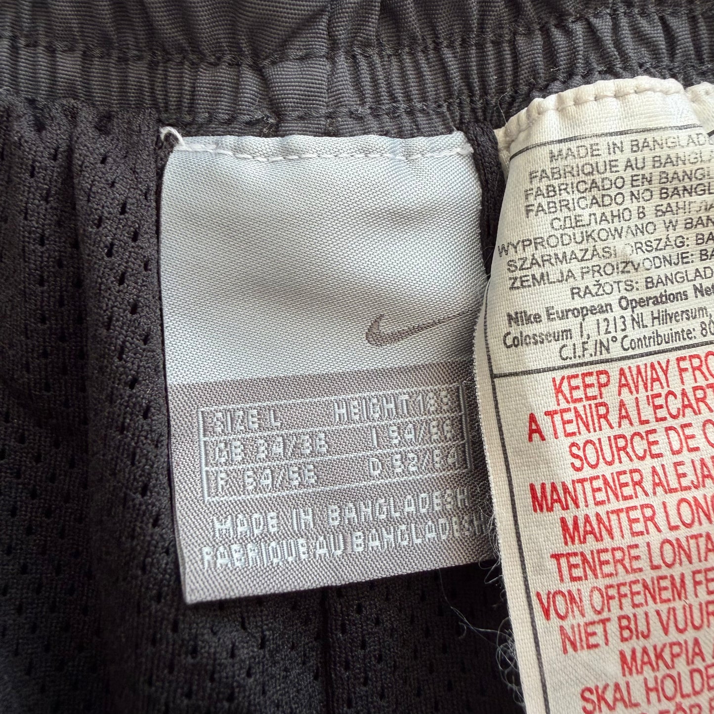 Y2K Nike Mid-Length Baggy Pants - L