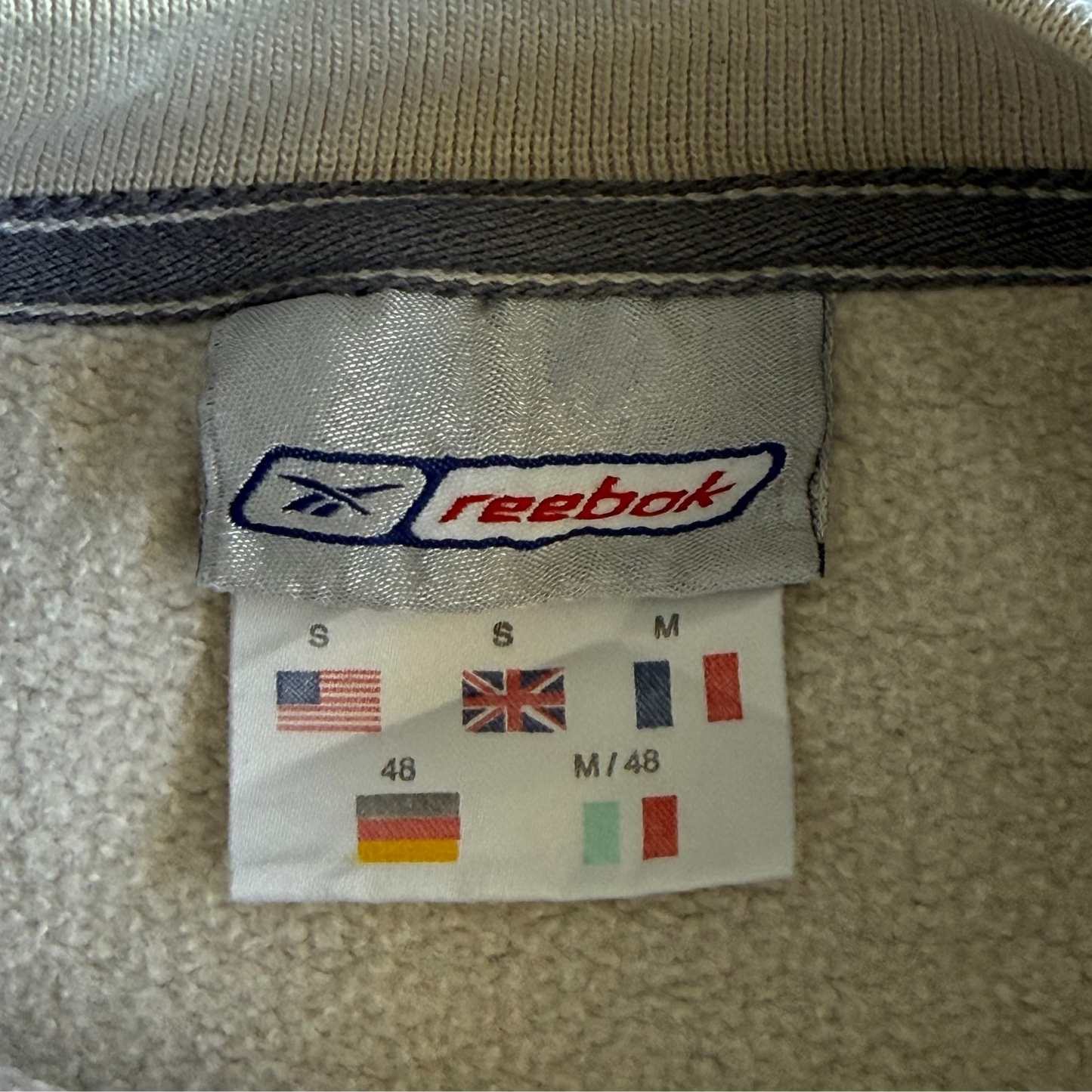 90s Reebok Sweatshirt - Medium