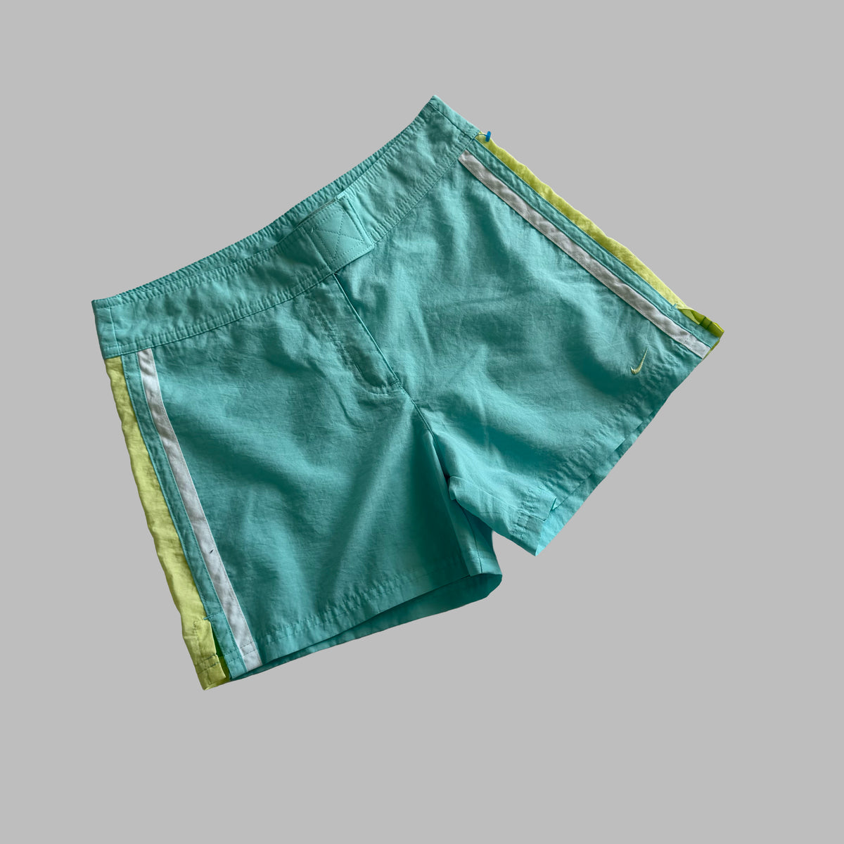 Y2K Nike Striped Mini Shorts - S