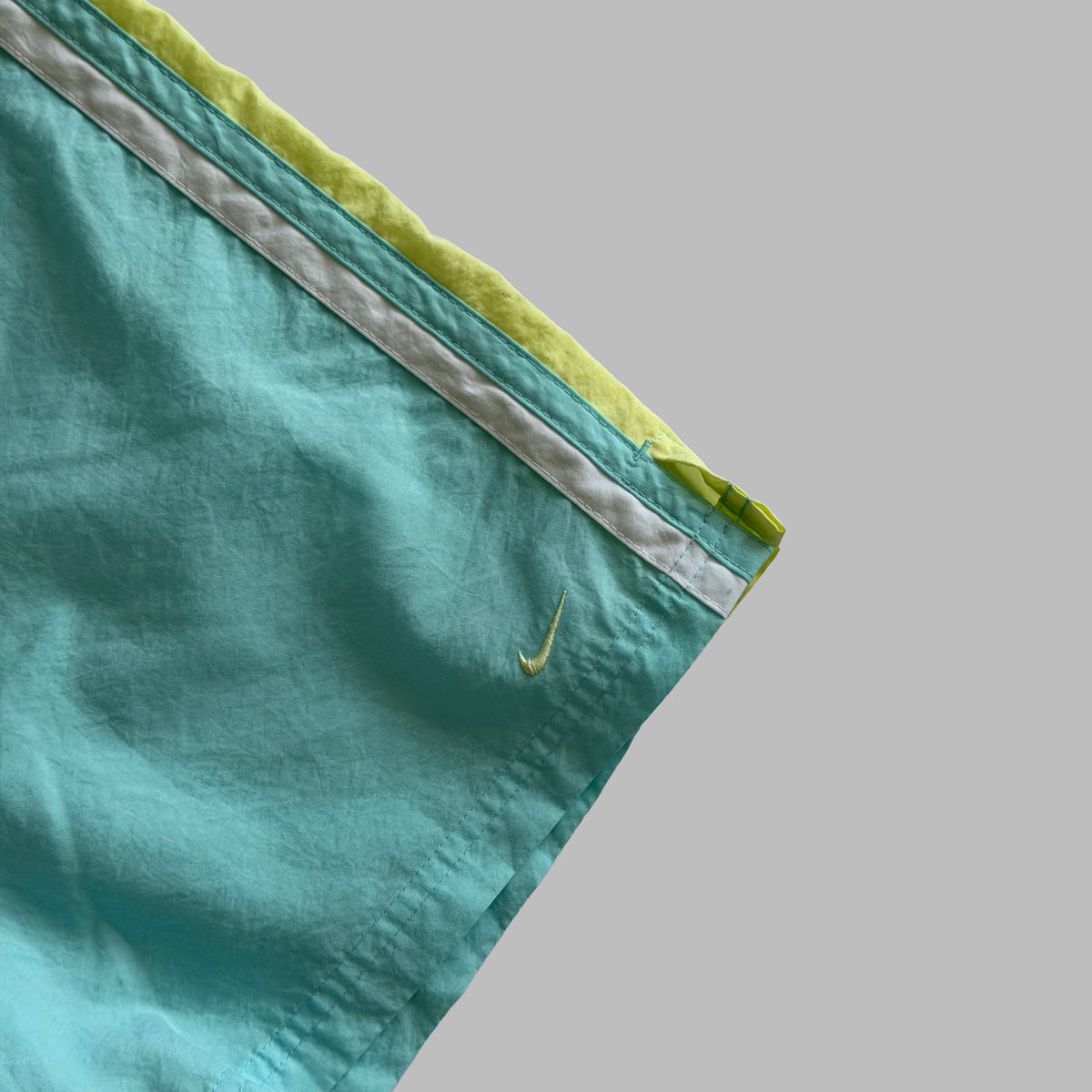 Y2K Nike Striped Mini Shorts - S
