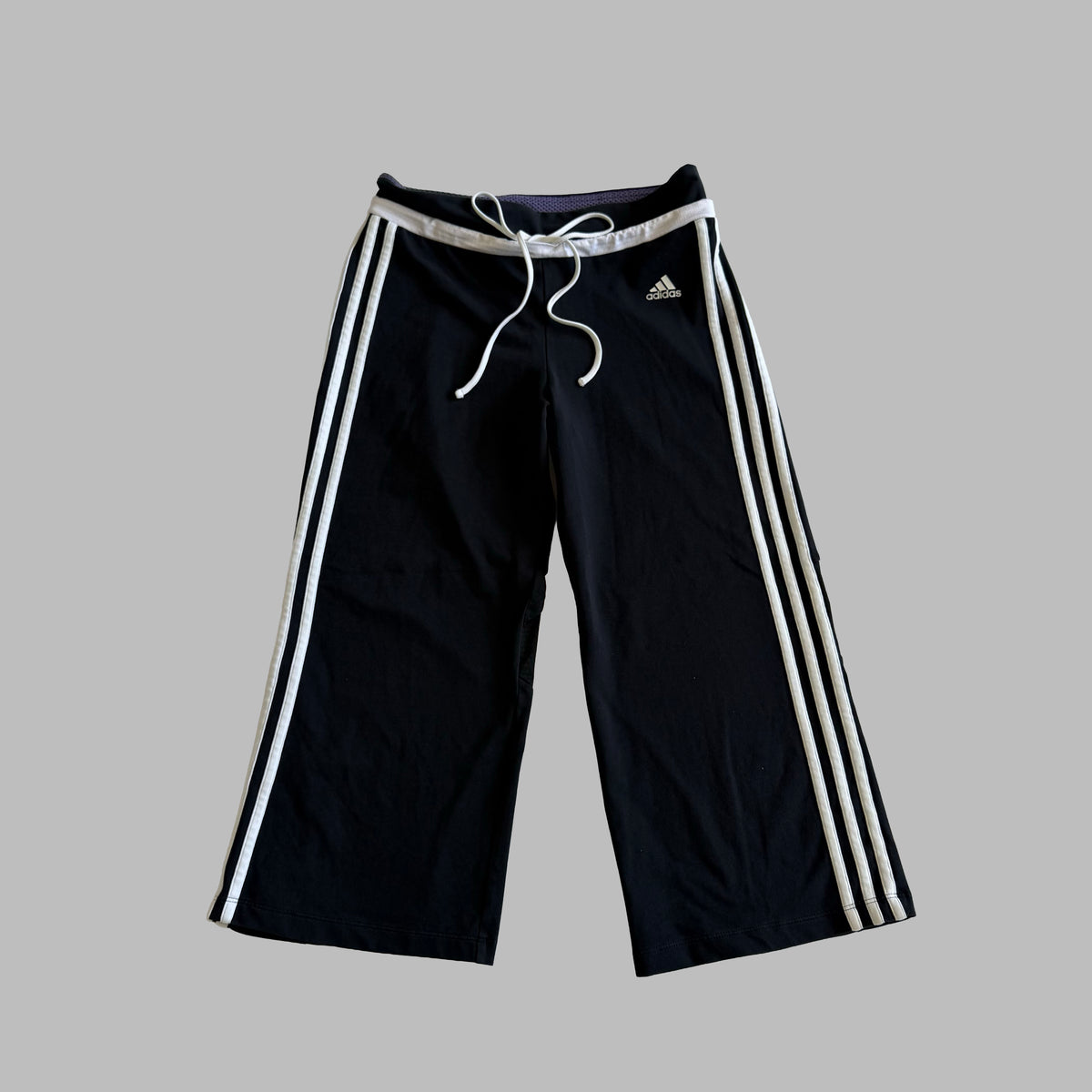 Y2K Adidas Three Stripe Wide Leg Activewear Capris - S