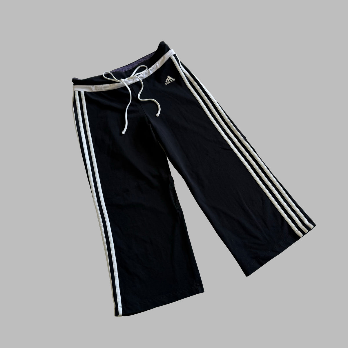 Y2K Adidas Three Stripe Wide Leg Activewear Capris - S