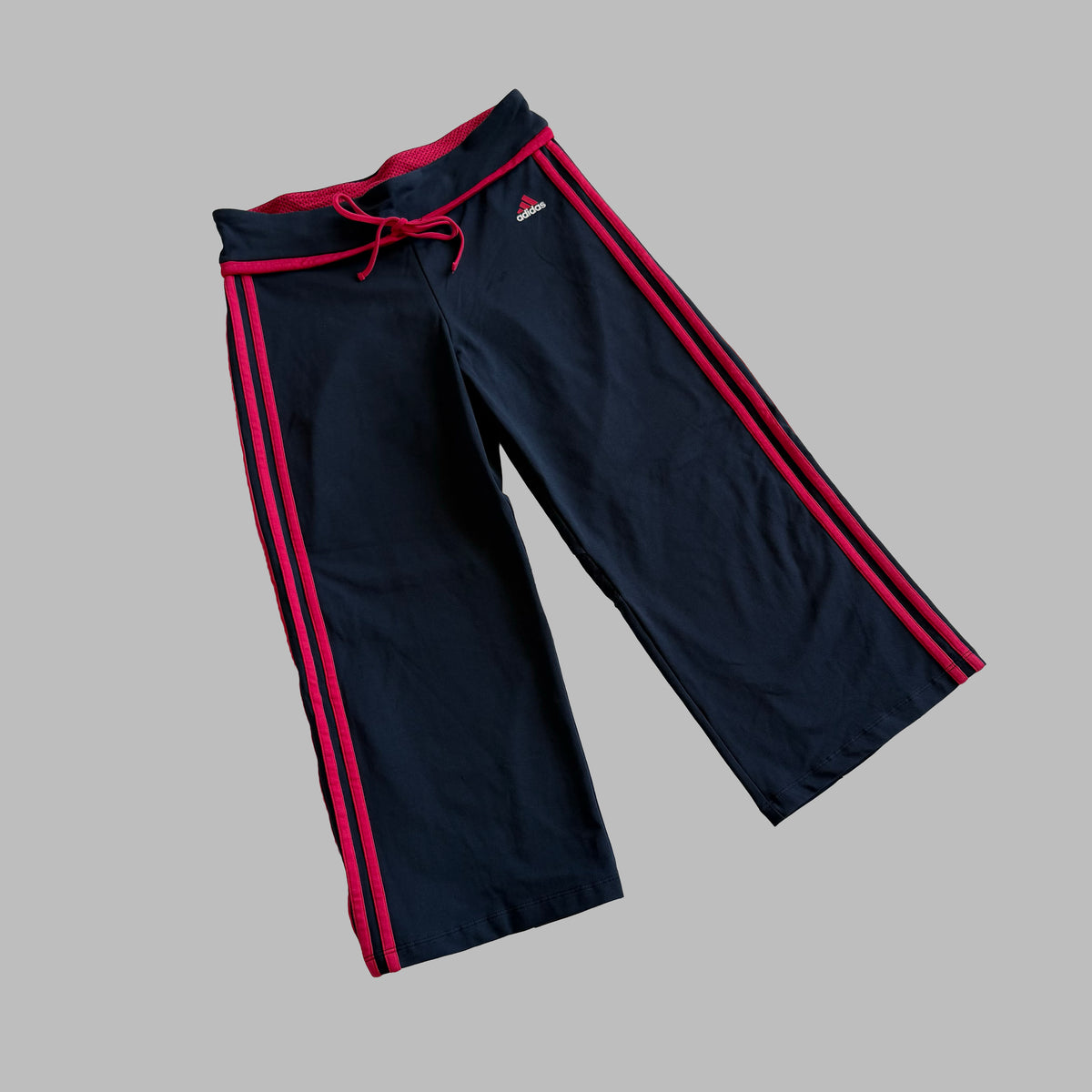 Y2K Dead Stock Adidas Three Stripe Wide Leg Capris - S/M