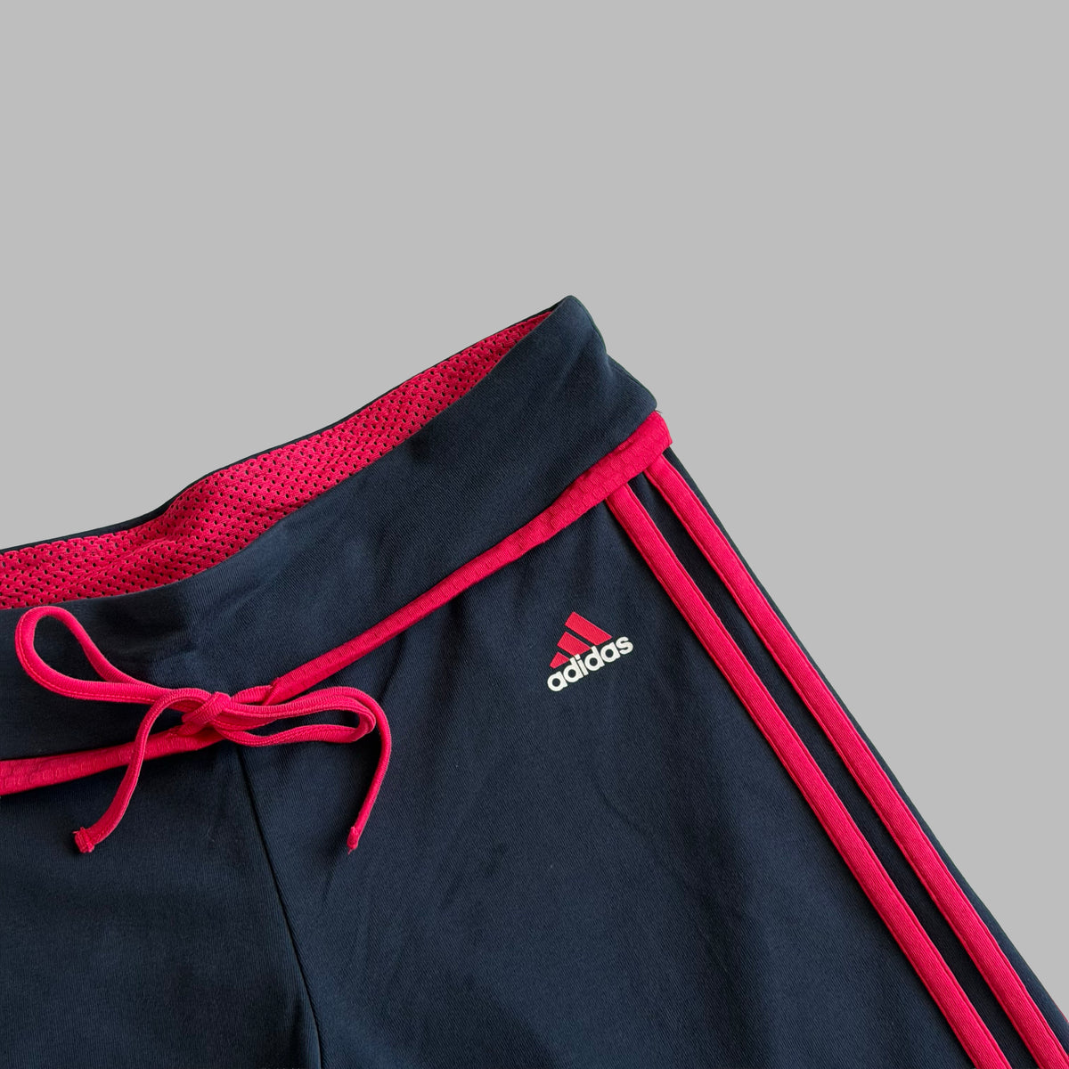 Y2K Dead Stock Adidas Three Stripe Wide Leg Capris - S/M