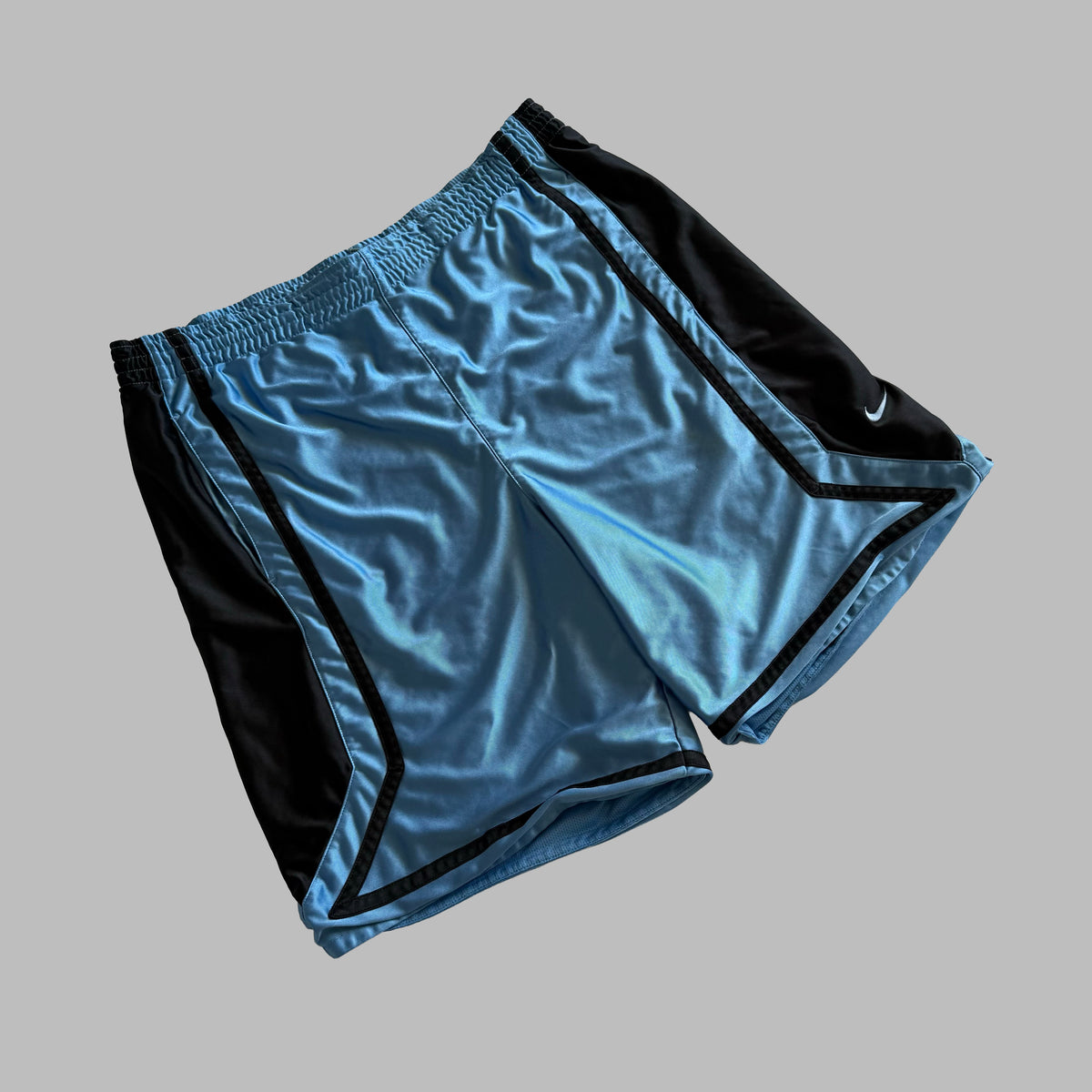 Y2K Nike Striped Heavyweight Basketball Shorts - L