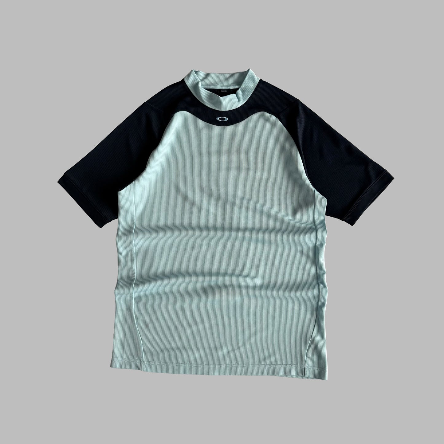 Y2K Oakley Panelled Activewear T-Shirt - L