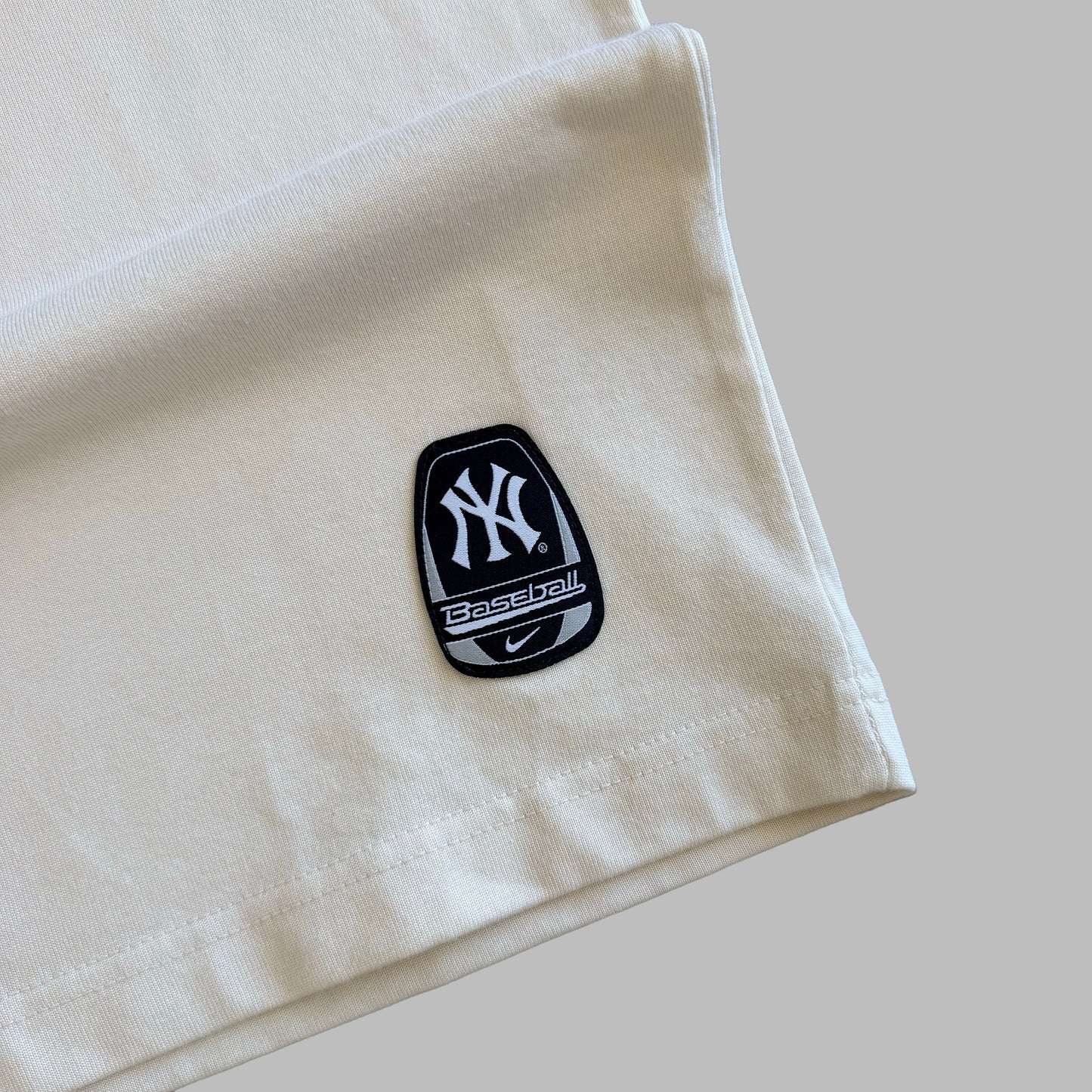 Y2K Nike Yankees Raglan T-Shirt - XXL