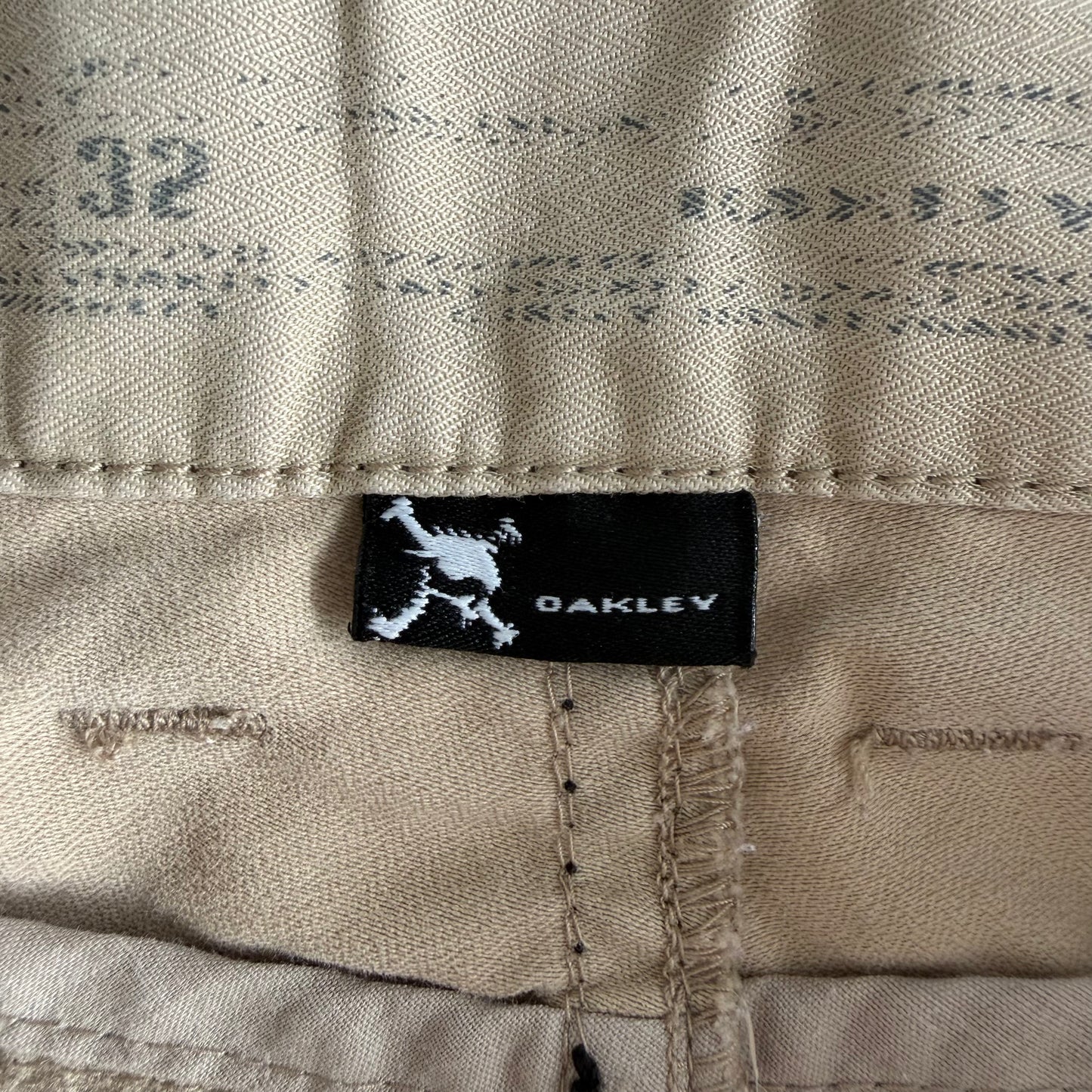 Y2K Oakley Cargo Shorts - 32"