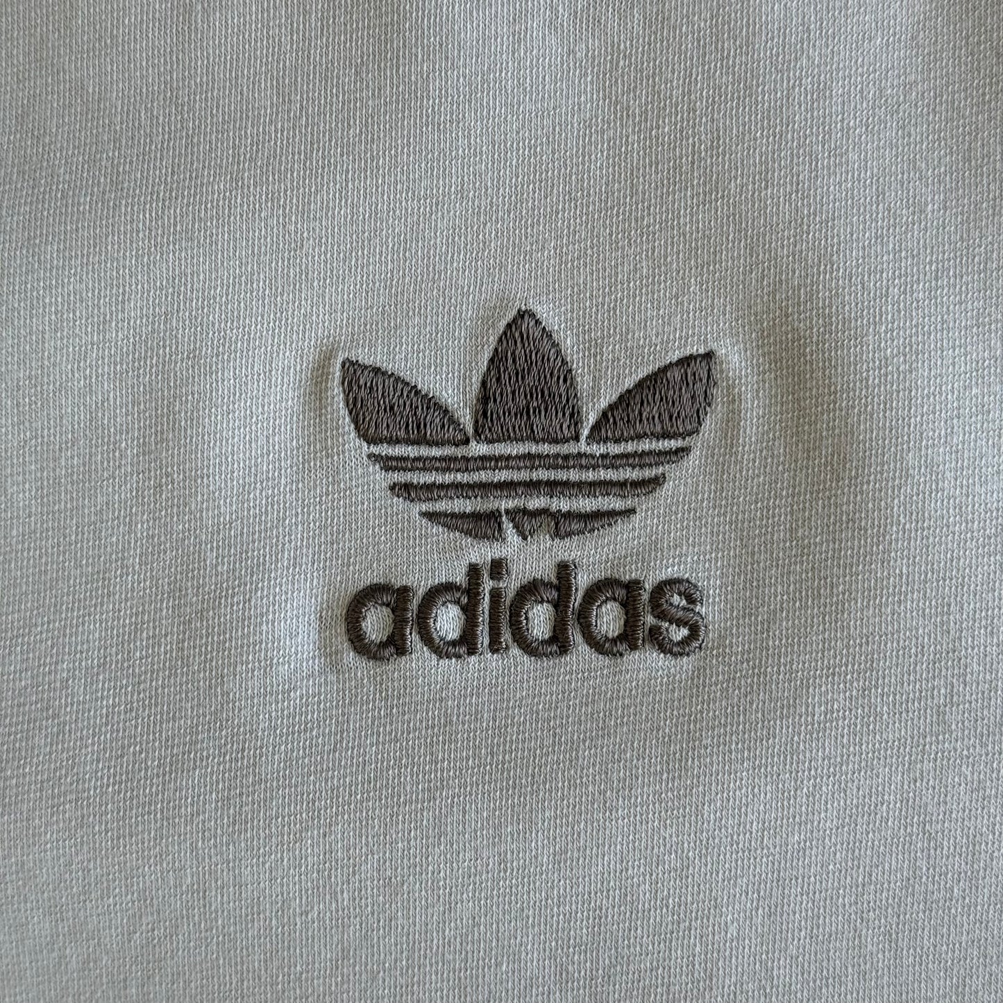 Adidas T-Shirt - Large