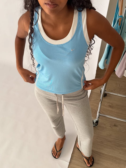 Y2K Nike Lightweight Activewear Top - M/L
