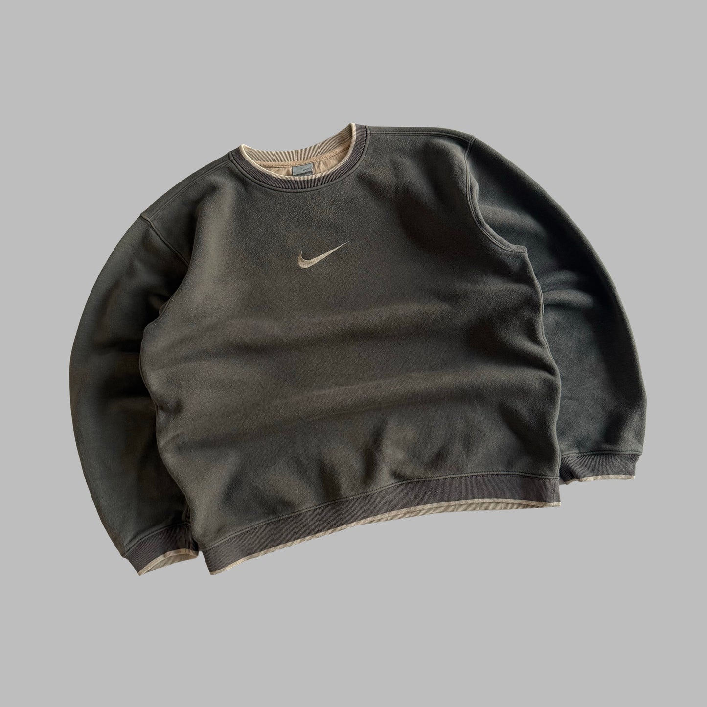 Y2K Nike Centre Swoosh Sweatshirt - L