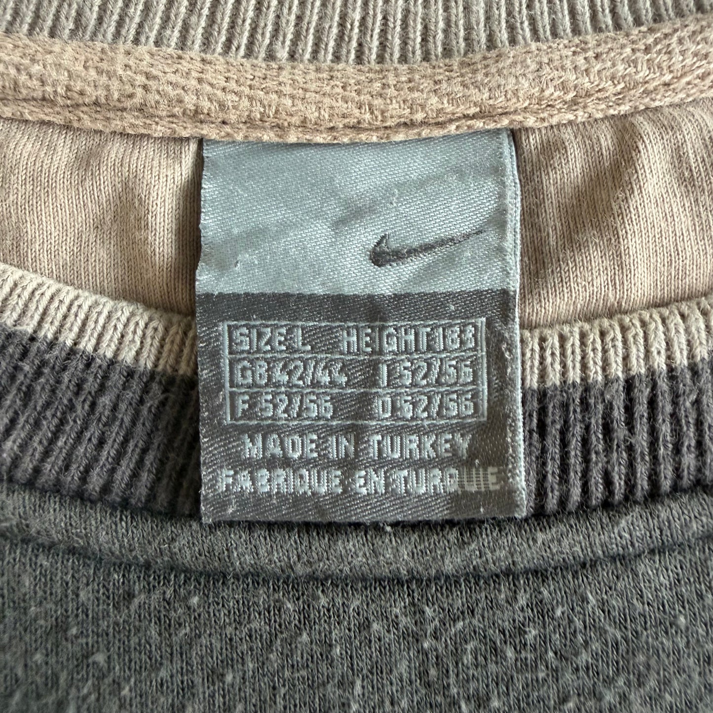Y2K Nike Centre Swoosh Sweatshirt - L