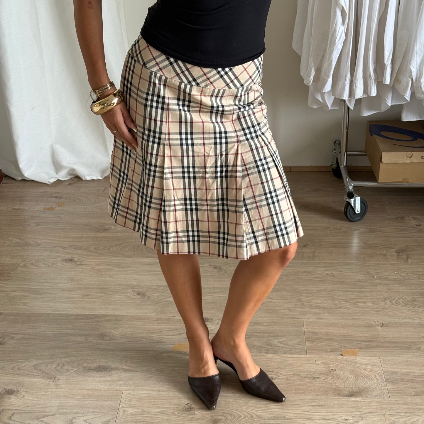 Burberry Pleated Midi Skirt - 30"