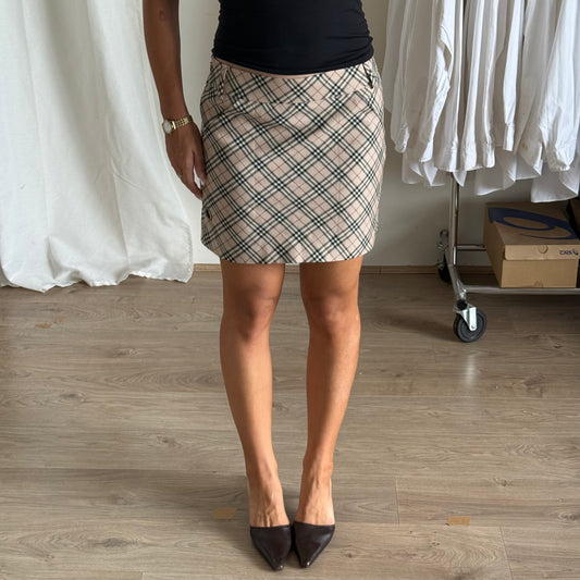 00s Burberry Mini Skirt - 28"