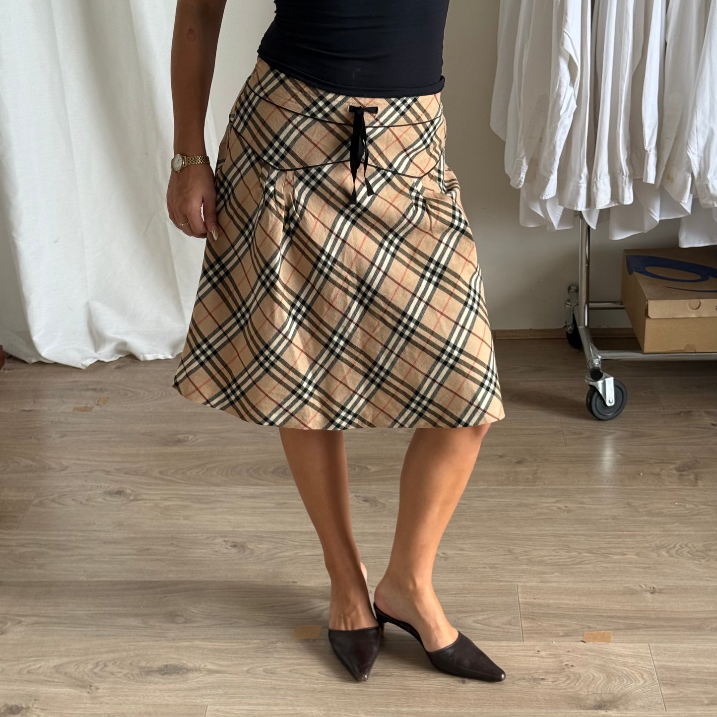 00s Burberry Midi Skirt - 28"