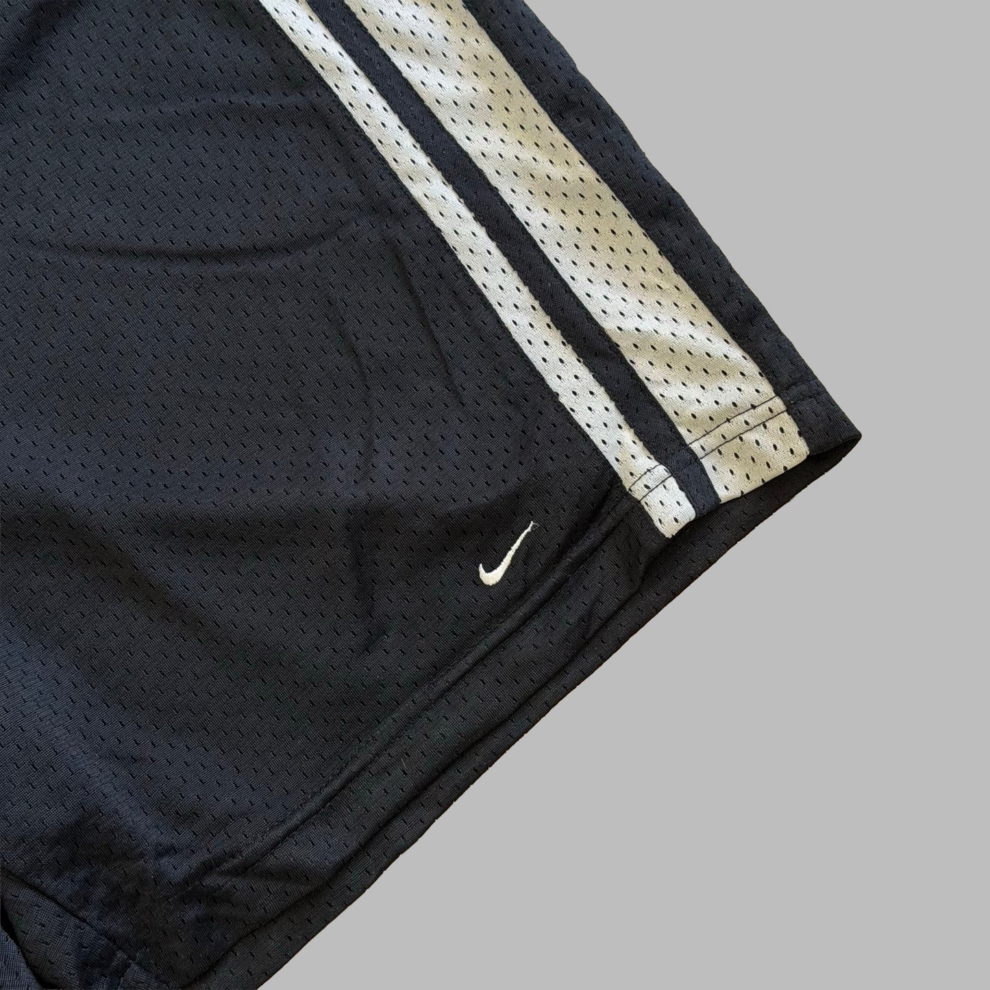 90s Nike Striped Basketball Mini Shorts - XL
