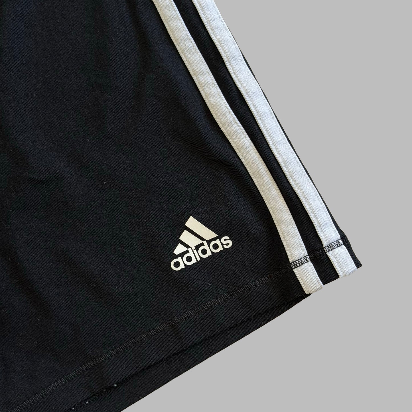 Y2K Adidas Three Stripe Mini Shorts - M