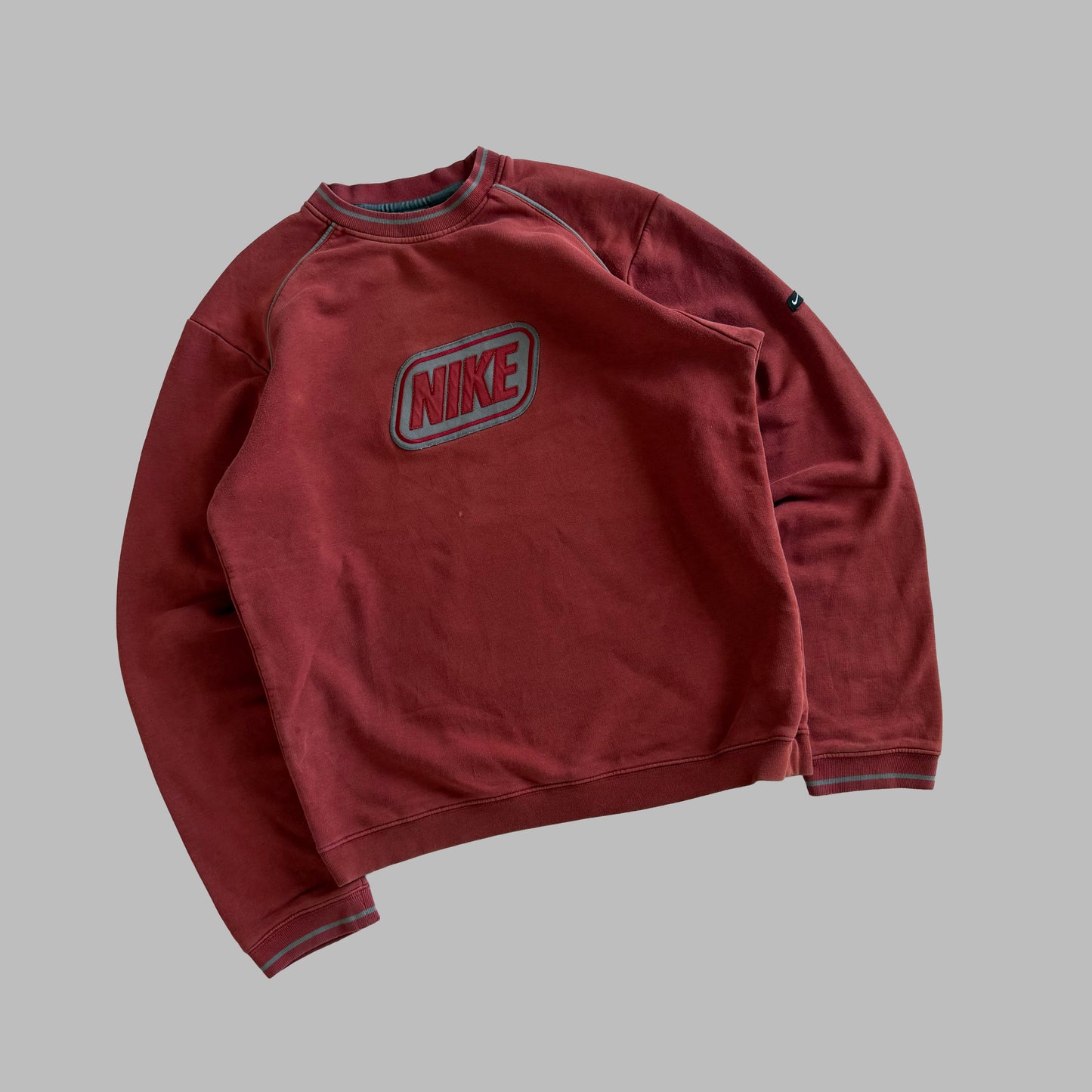 Y2K Nike Spell Out Sweatshirt - M