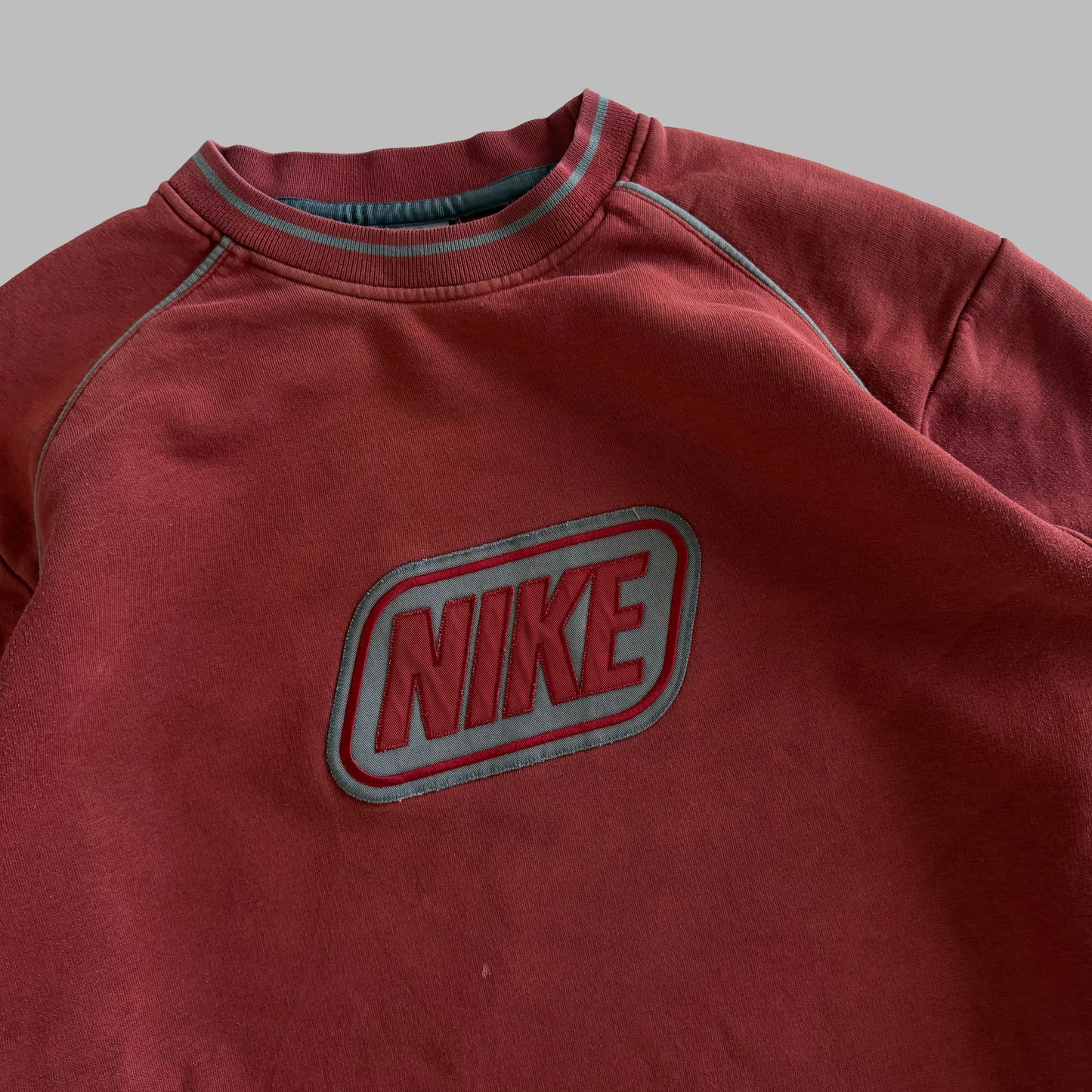 Y2K Nike Spell Out Sweatshirt - M