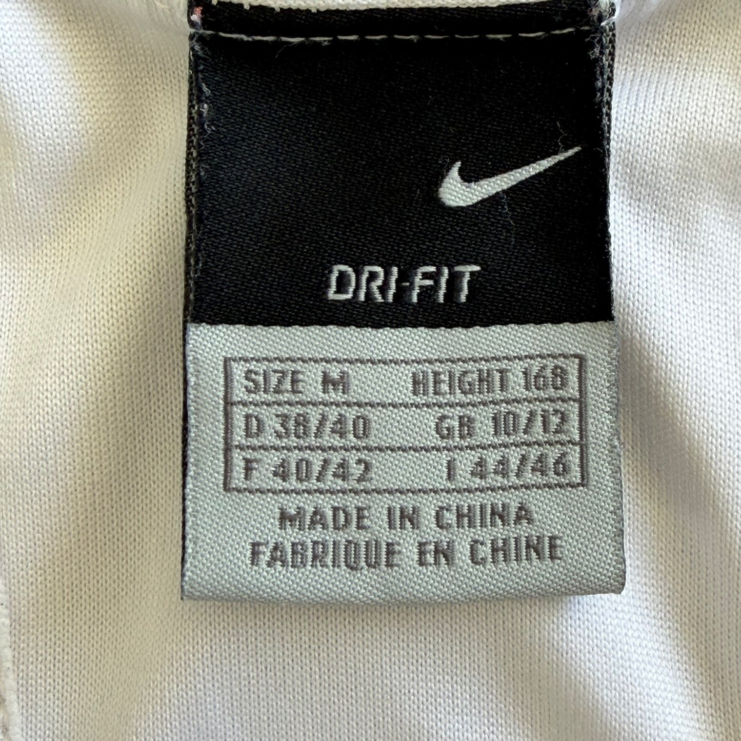 Y2K Nike V-Neck Activewear Tank - S/M