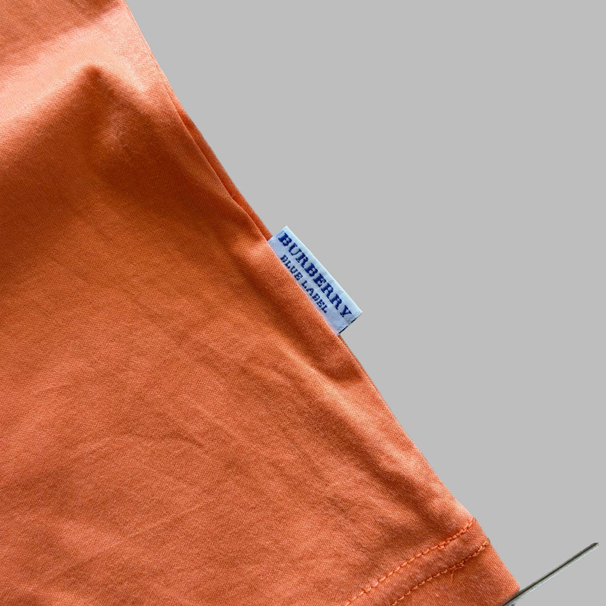 Y2K Burberry Lightweight Fitted T-Shirt - M