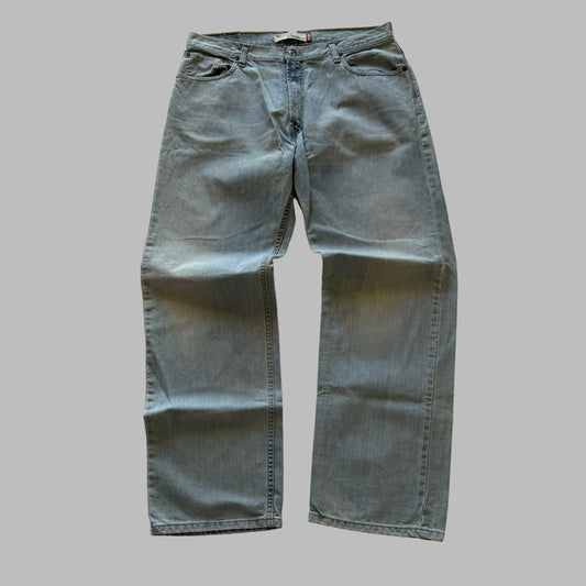 Levis Straight Leg Jeans - 36 x 32