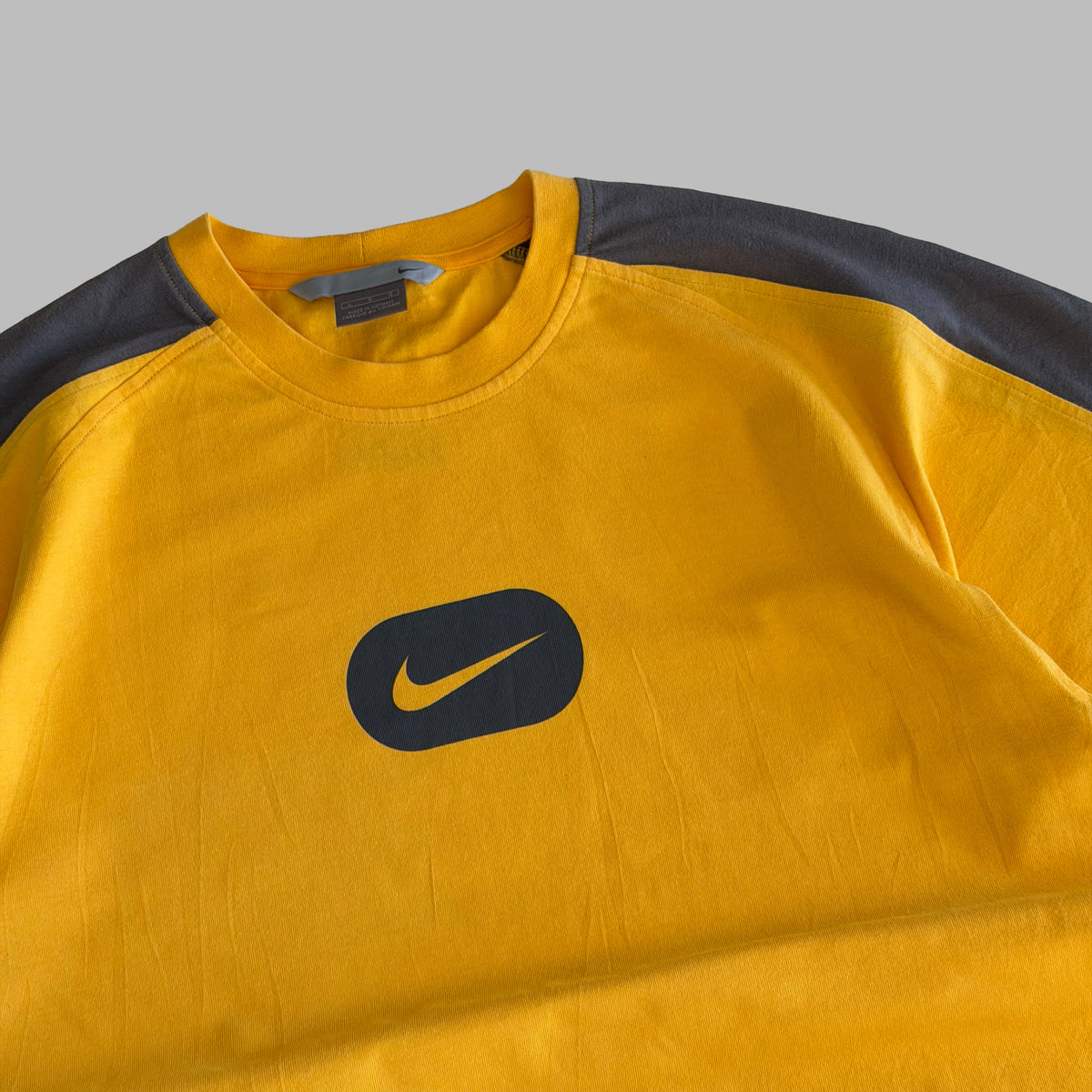 Y2K Nike Centre Swoosh T-Shirt - L/XL