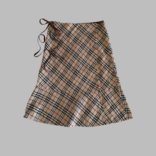 Y2K Burberry Blue Label Nova Check Flared Wrap Skirt - 28"