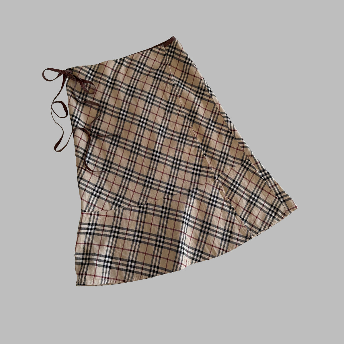 Y2K Burberry Blue Label Nova Check Flared Wrap Skirt - 28"
