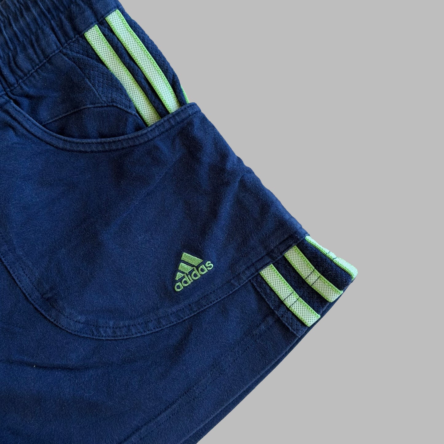 Y2K Adidas Three Stripe Mini Shorts - M