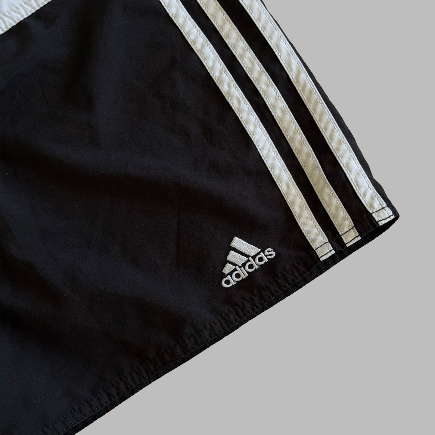 Y2K Adidas Lightweight Three Stripe Mini Shorts - M