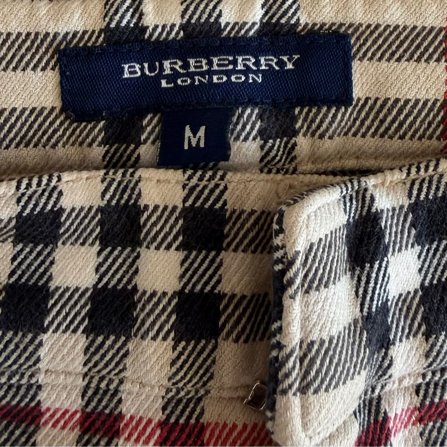 Y2K Burberry Nova Check Capris - 30"