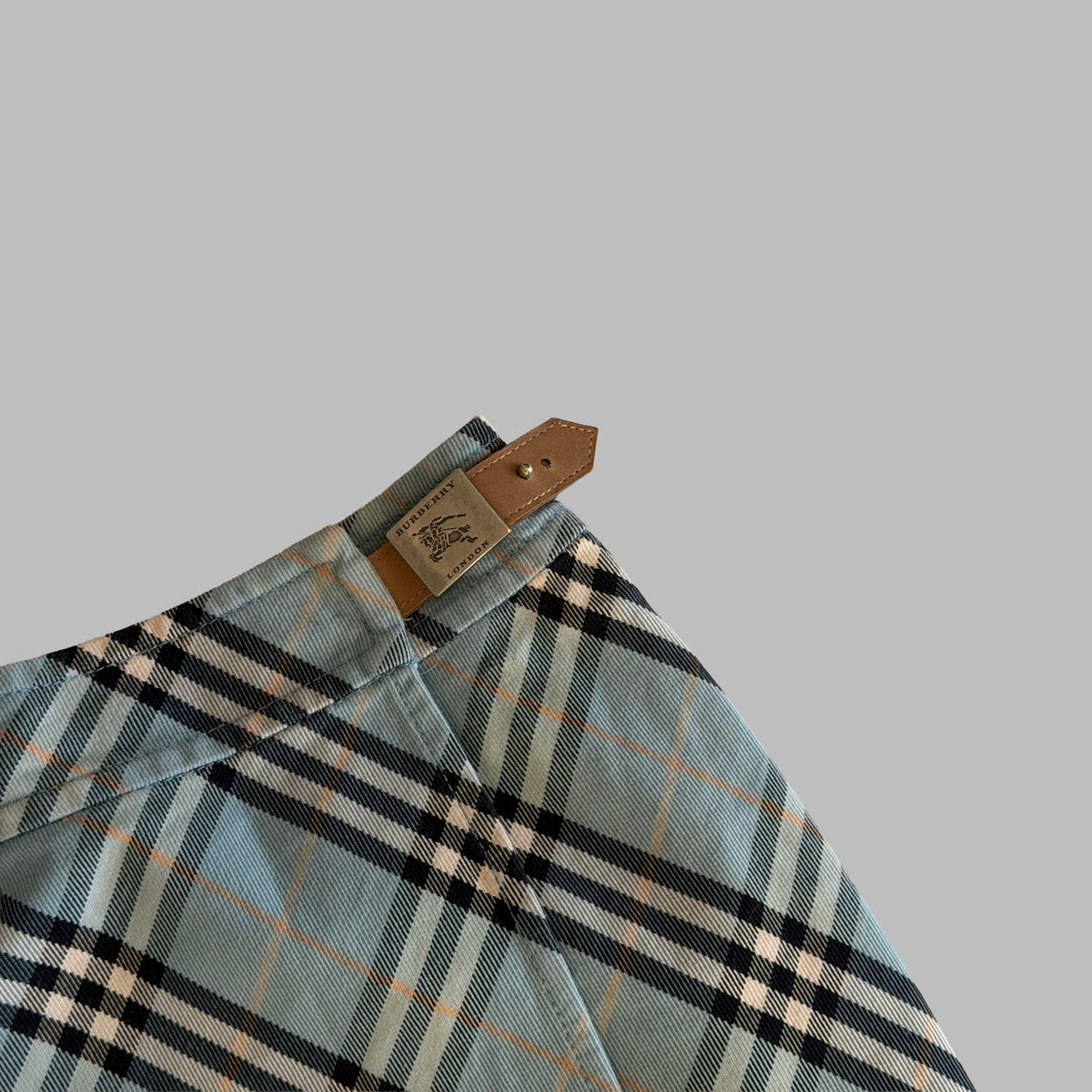 Y2K Burberry Midi Wrap Skirt - 27"