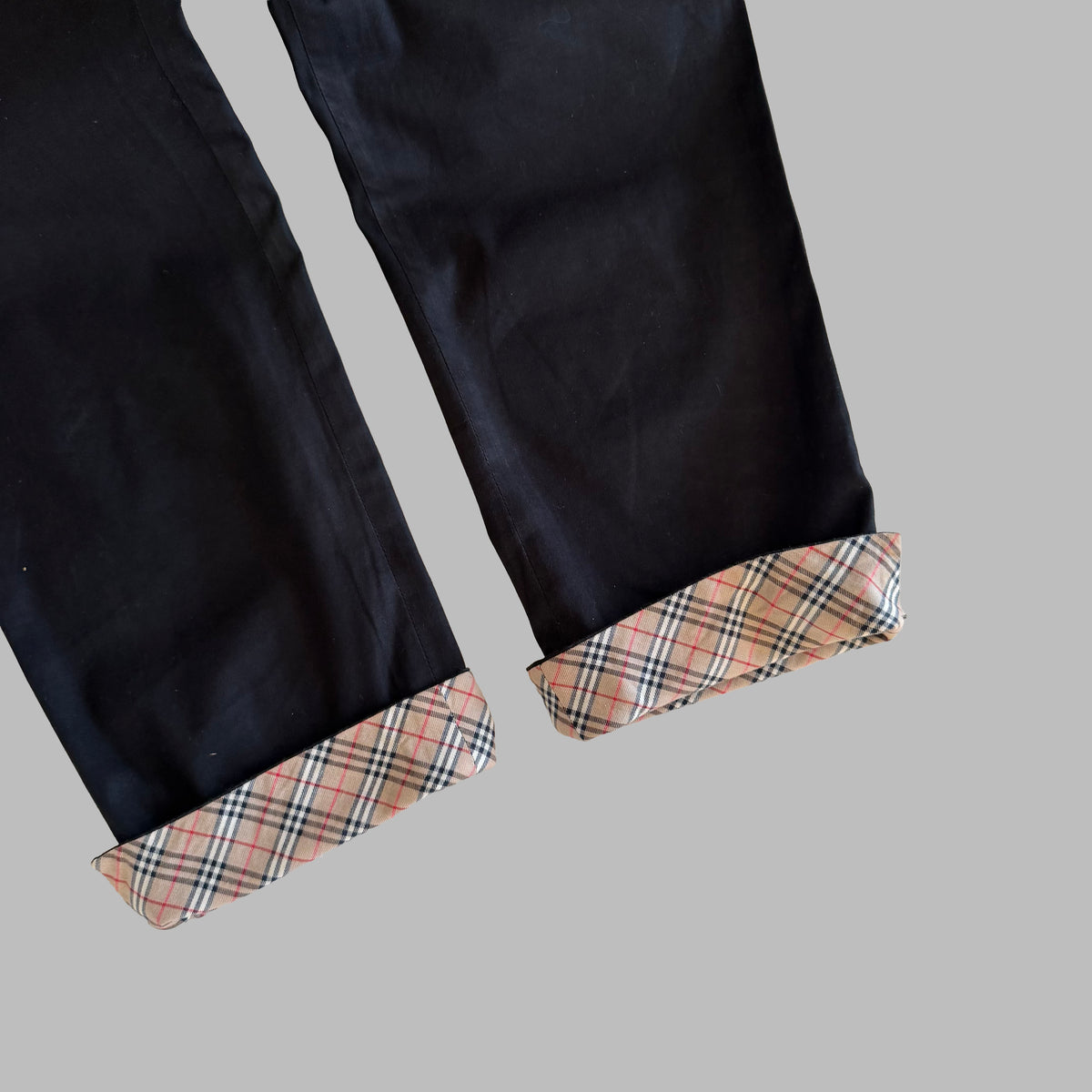 Y2K Burberry Blue Label Fold-Over Capris - 30"
