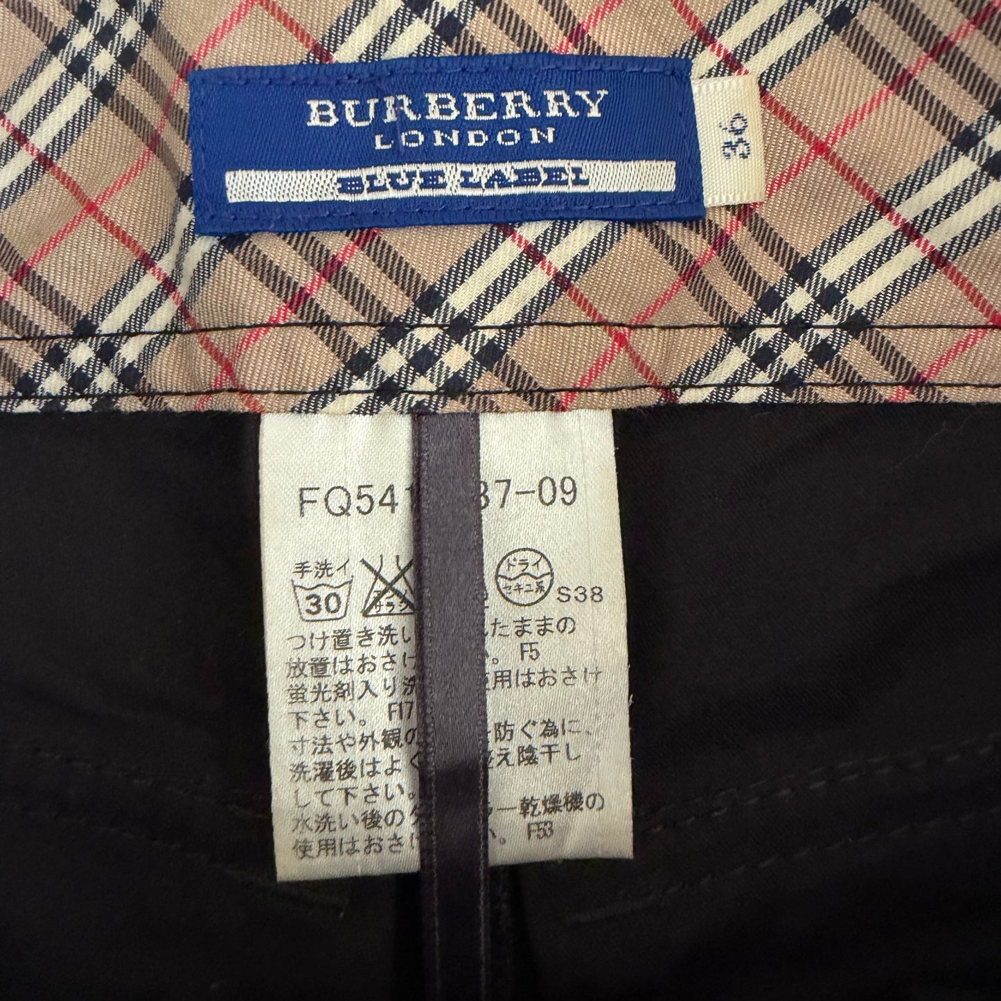 Y2K Burberry Blue Label Fold-Over Capris - 30"