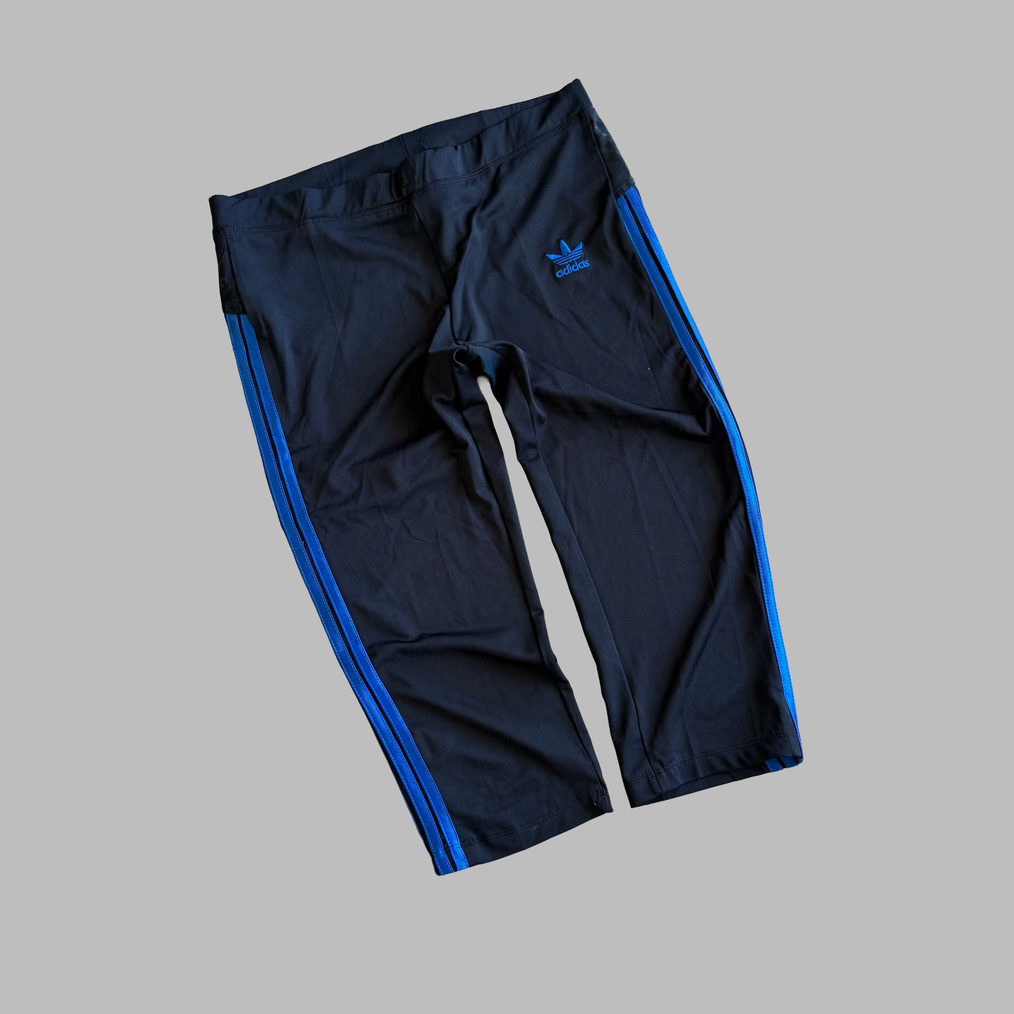 Y2K Adidas Three Stripe Capris - M