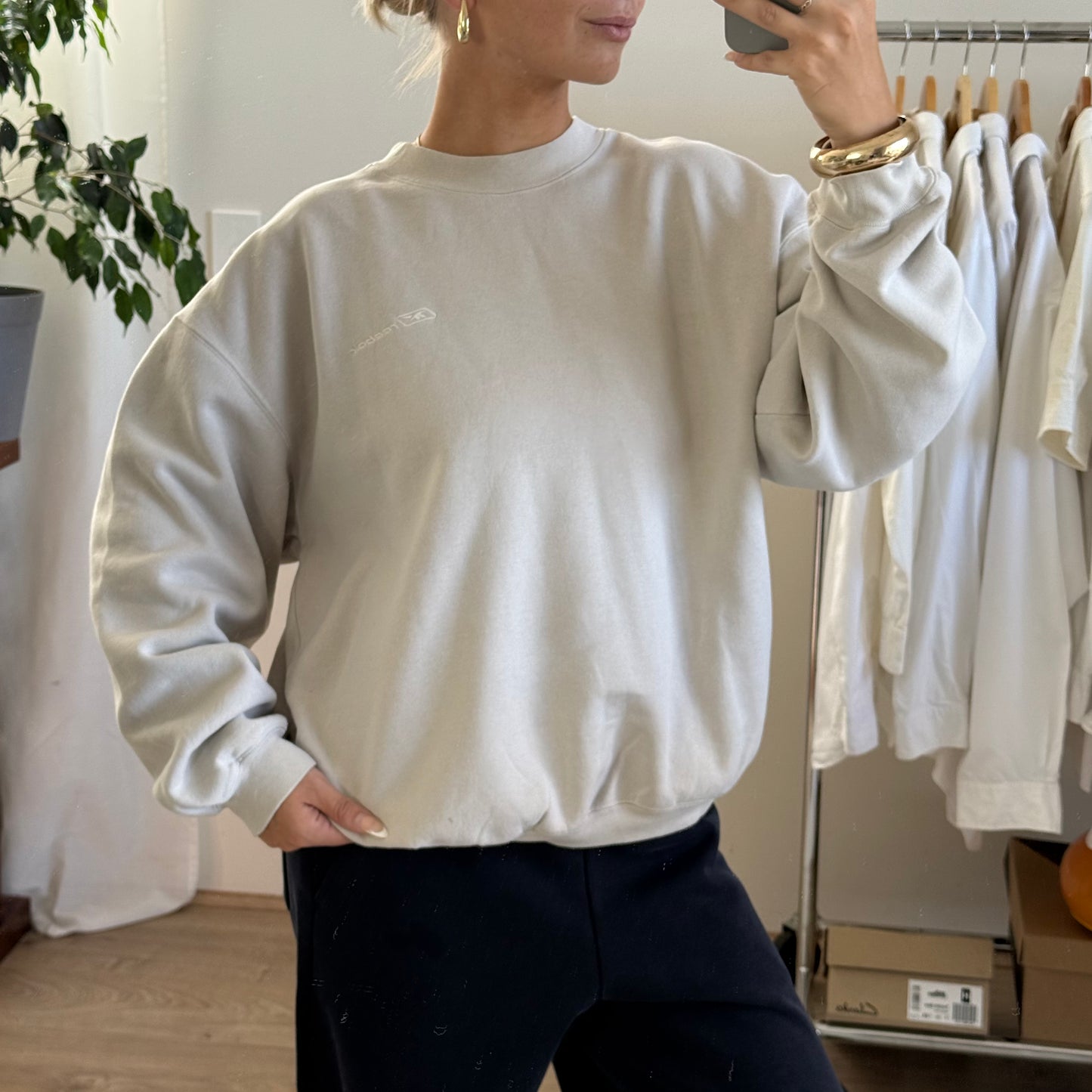 90s Reebok Sweatshirt - Medium