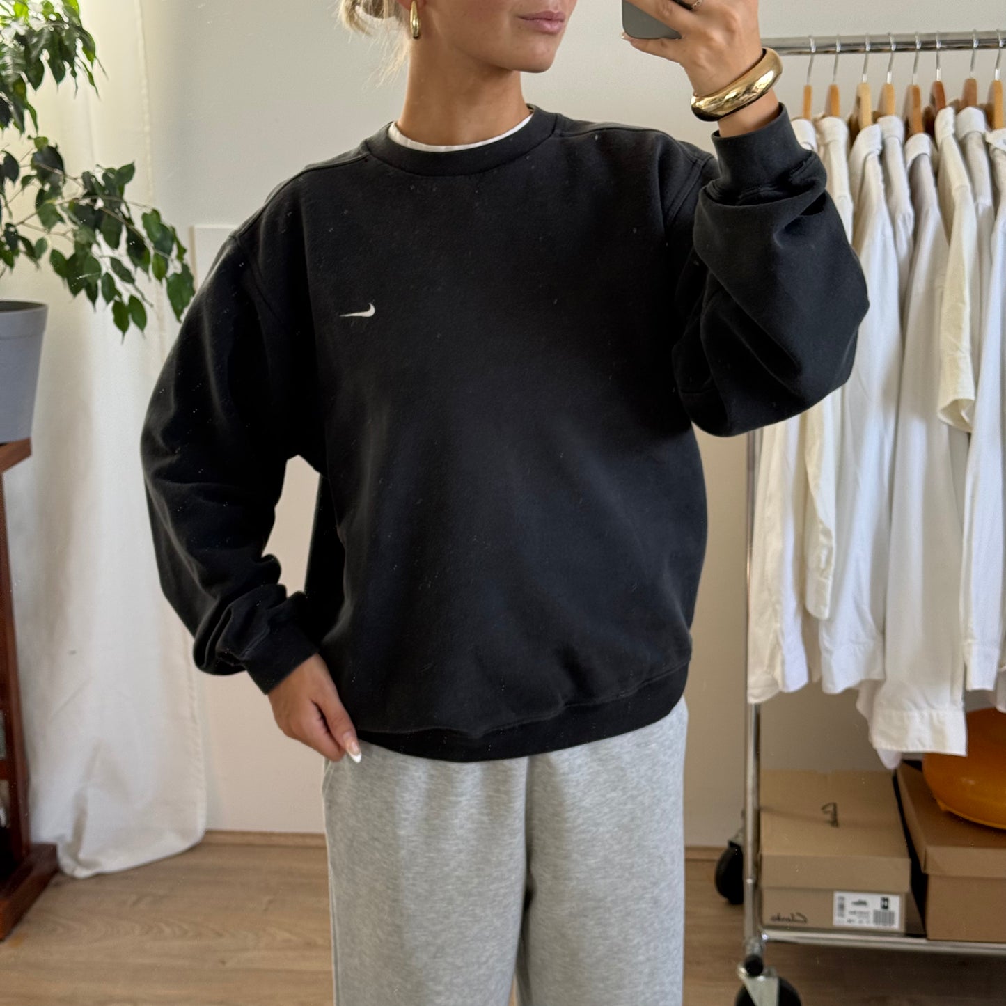 Nike Single Swoosh Sweatshirt - Small