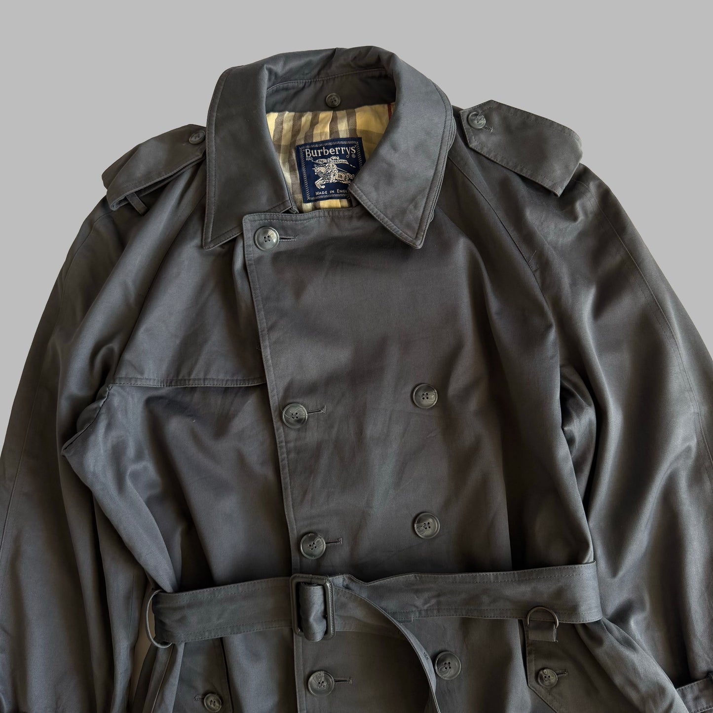 90s Double Breasted Burberry trench Coat - L